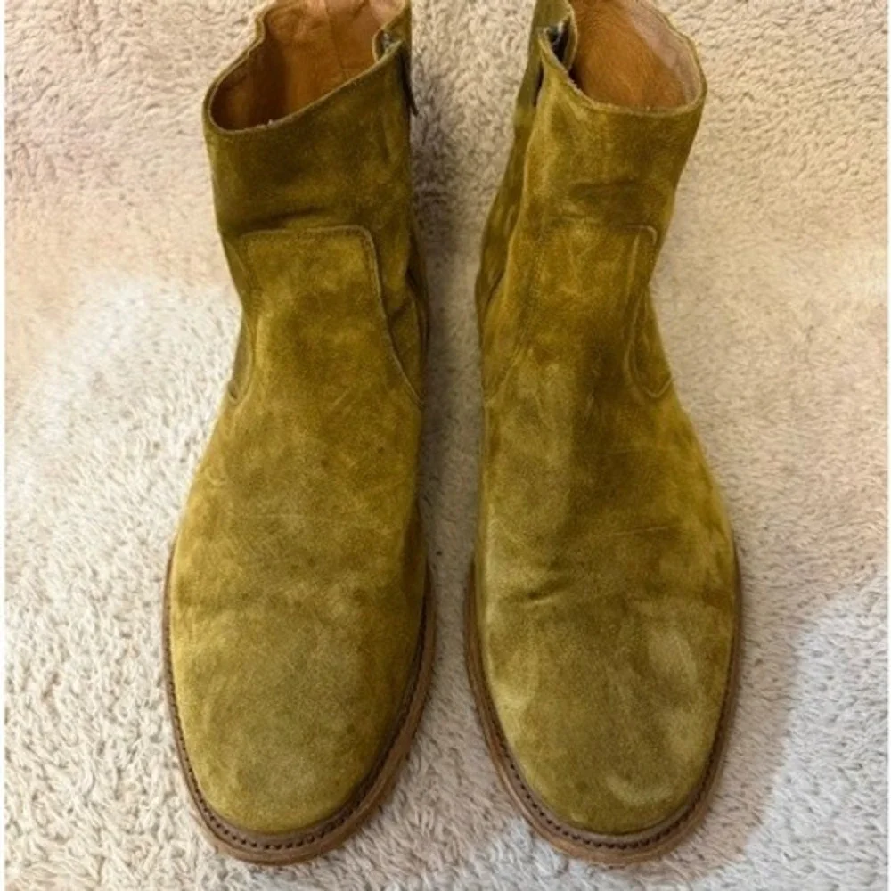 Frye paul inside